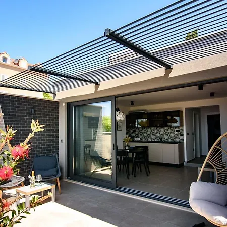 Grey Nest By Duhomes Dubrownik