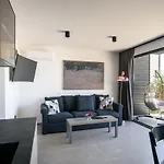 Grey Nest By Duhomes دوبروفينك